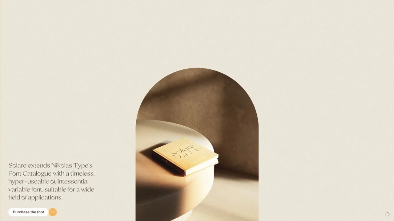 Casa di Solare homepage featuring a sunlit book in an architectural alcove.